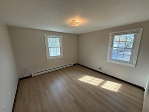 104.5 Washington St in Ayer, MA - Building Photo - Building Photo