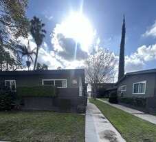 1102 W Broadway, Unit 6 in Anaheim, CA - Building Photo
