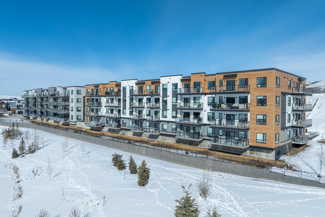 Riverstone in Calgary, AB - Building Photo