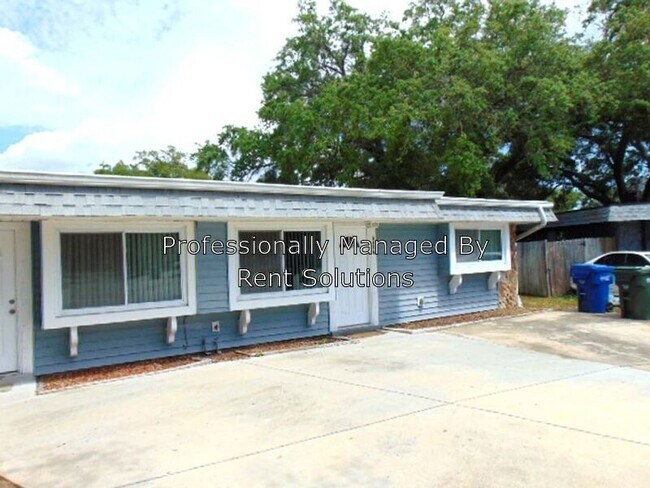 217 Debby Ct-Unit -A in Largo, FL - Building Photo - Building Photo