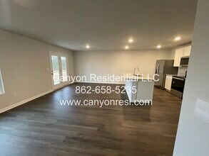 122 Syd Rd in Owens Cross Roads, AL - Building Photo - Building Photo