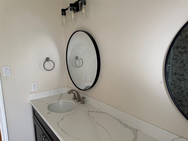 13123 Chipman Glen Dr