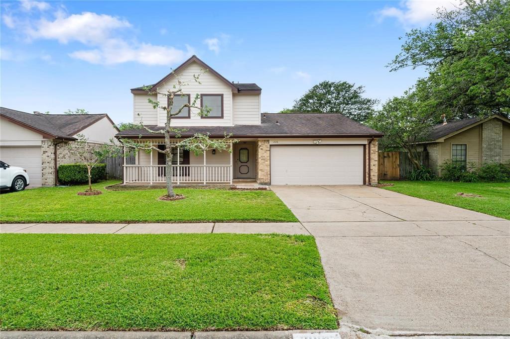 3226 Pebble Lake Dr in Sugar Land, TX - Building Photo