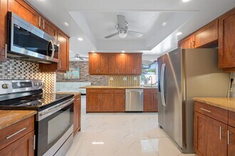 1801 NE 48th Ct in Fort Lauderdale, FL - Building Photo - Building Photo