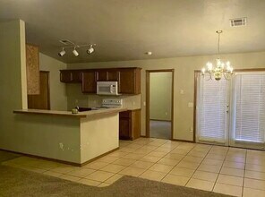 213 Willow Branch Rd in Norman, OK - Building Photo - Building Photo