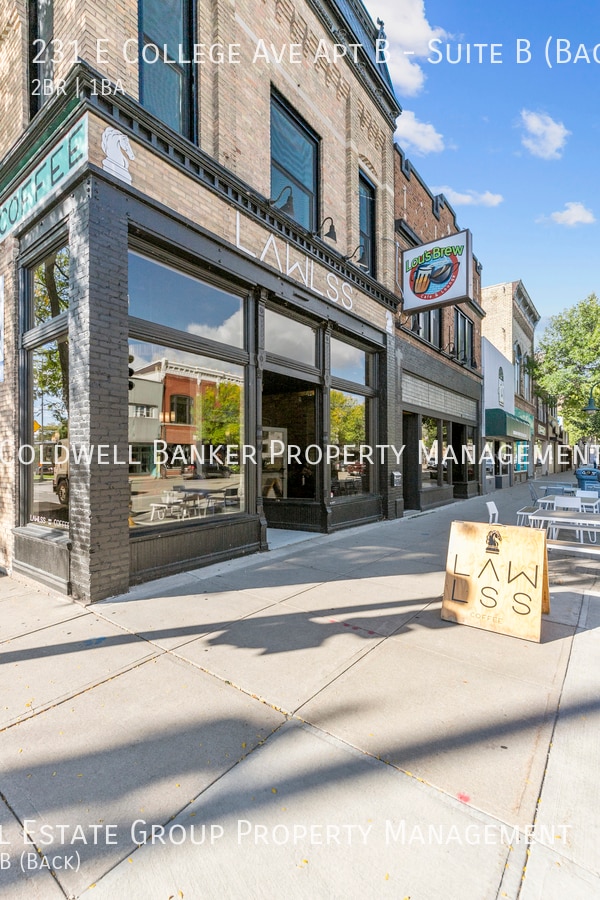 231 E College Ave in Appleton, WI - Building Photo - Building Photo