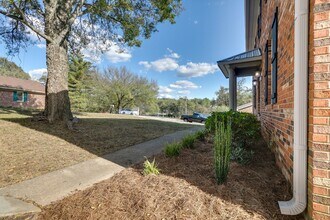 1023 Chickasaw Trail in Columbia, TN - Building Photo - Building Photo