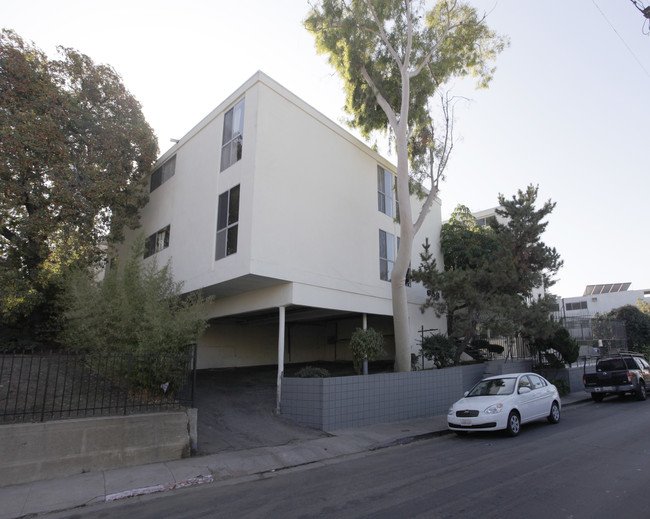 952 Maltman Ave in Los Angeles, CA - Building Photo - Building Photo