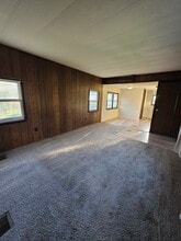 1100 Pines Rd in Etters, PA - Foto de edificio - Building Photo