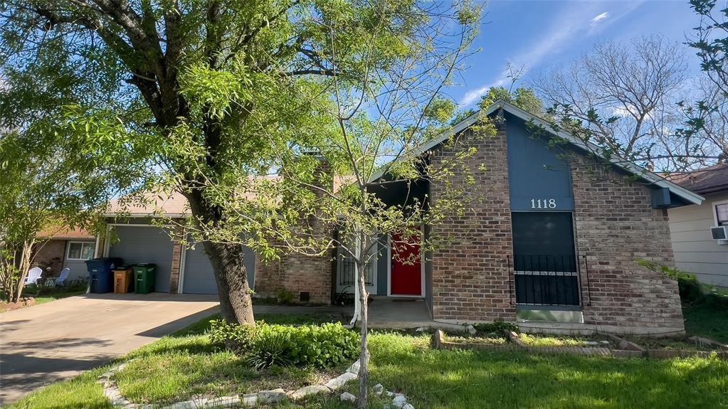 1118 Stoneoak Ln in Austin, TX - Building Photo