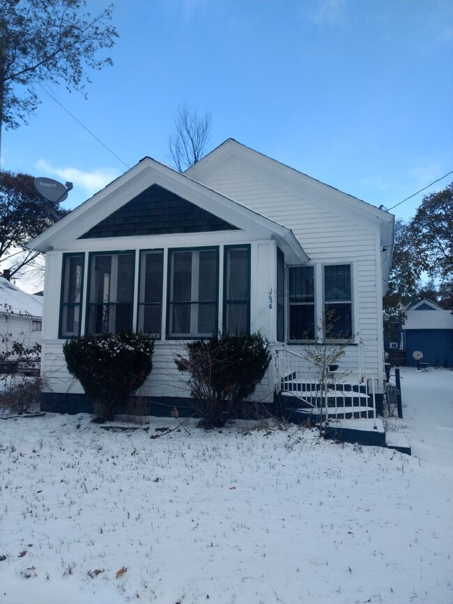 property at 1226 Sanford St