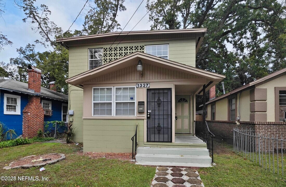 1337 W 23rd St in Jacksonville, FL - Building Photo