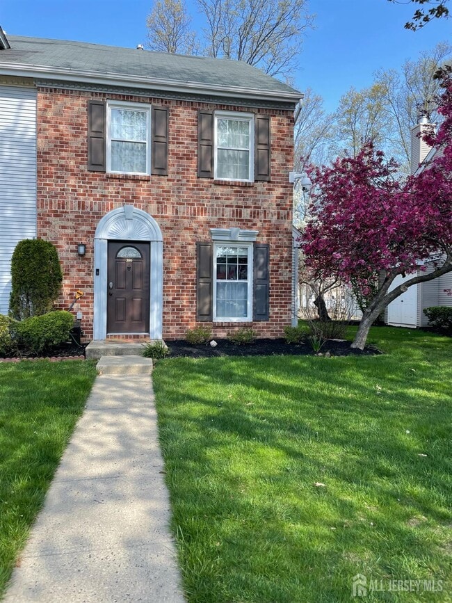 property at 399 Hadleigh Ln