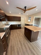 407 SE 4th Ter in Dania Beach, FL - Building Photo - Building Photo