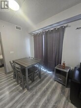 275 Larch St in Waterloo, ON - Building Photo - Building Photo