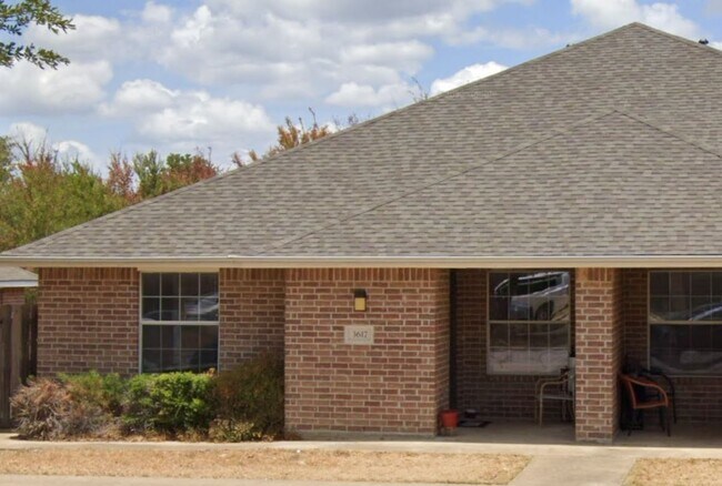 property at 3617 Glenna Ct