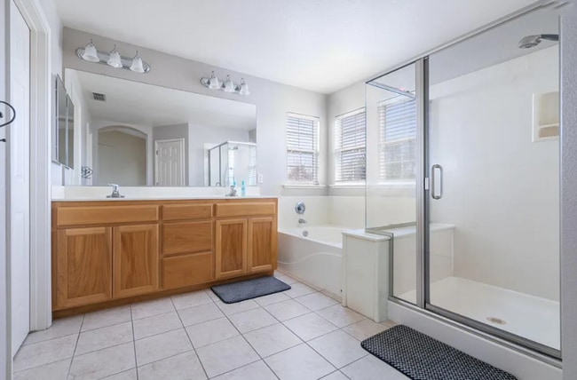 1647 Green Springs Ct in Tracy, CA - Building Photo - Building Photo