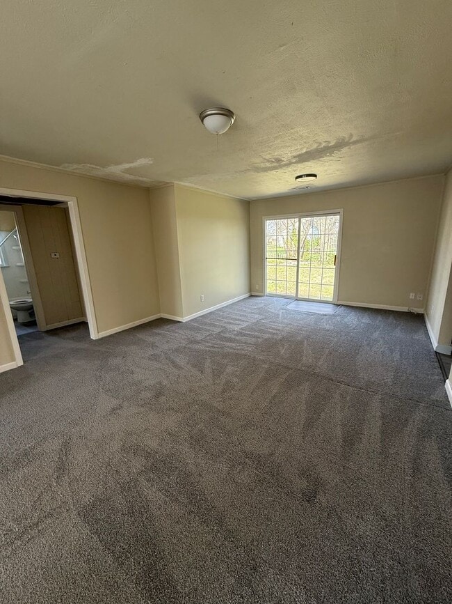 2036 Margybeth Ave in Evansville, IN - Building Photo - Building Photo