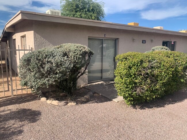 2551 N Winstel Blvd, Unit 1
