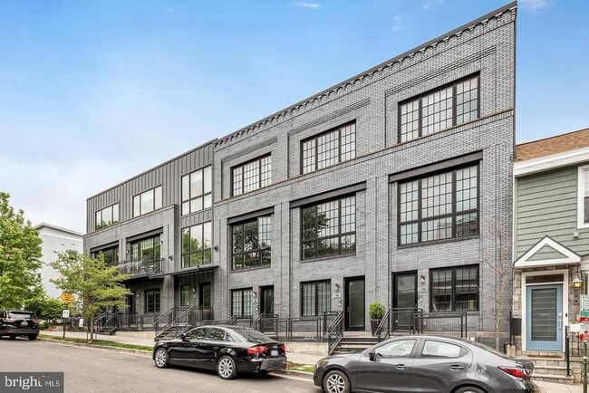 property at 774 Girard St NW