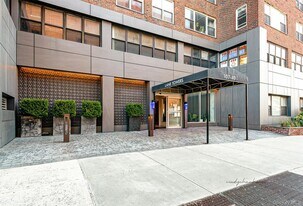 107-40 Queens Blvd in Queens, NY - Building Photo