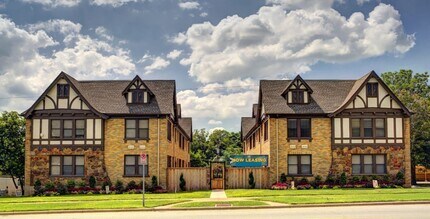 Barclay Apartments in Fort Worth, TX - Building Photo - Building Photo