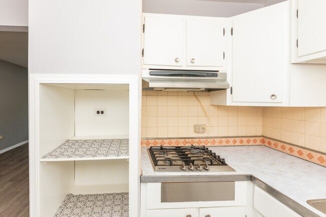 1401 W Warner Ave-Unit -1A in Chicago, IL - Building Photo - Building Photo