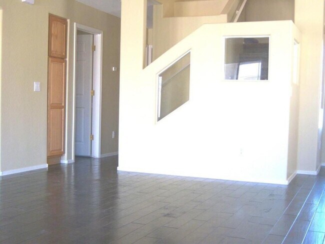 1056 E Lakeview Dr in San Tan Valley, AZ - Building Photo - Building Photo