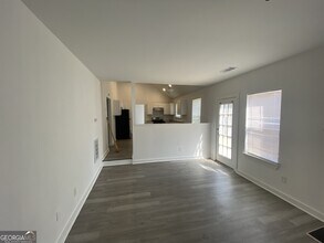 2761 Rambling Way in Lithonia, GA - Building Photo - Building Photo