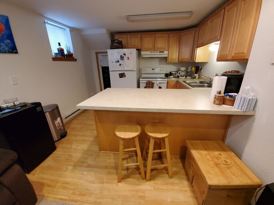 1106 E Ave C in Bismarck, ND - Building Photo