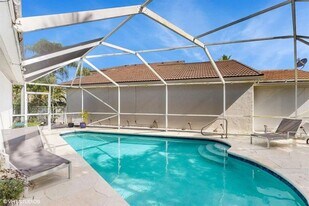 2690 Linkside Dr in Wellington, FL - Building Photo