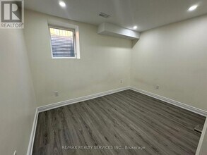 71 Purple Sage Dr in Brampton, ON - Building Photo - Building Photo