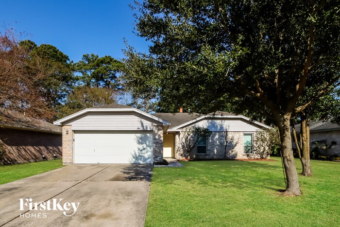 3627 Village Grove Dr in Humble, TX - Foto de edificio