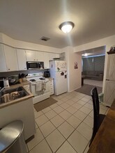 1591 S 800 E in Orem, UT - Foto de edificio - Building Photo