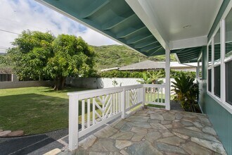 6127 Kawekiu Pl in Honolulu, HI - Building Photo - Building Photo