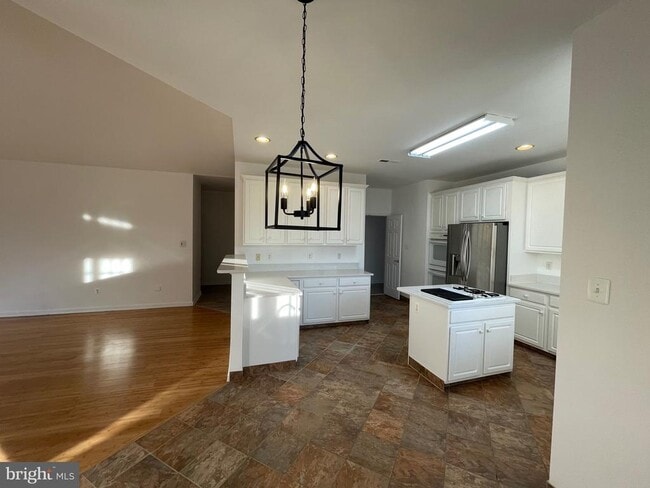 25869 Flintonbridge Dr in Chantilly, VA - Building Photo - Building Photo