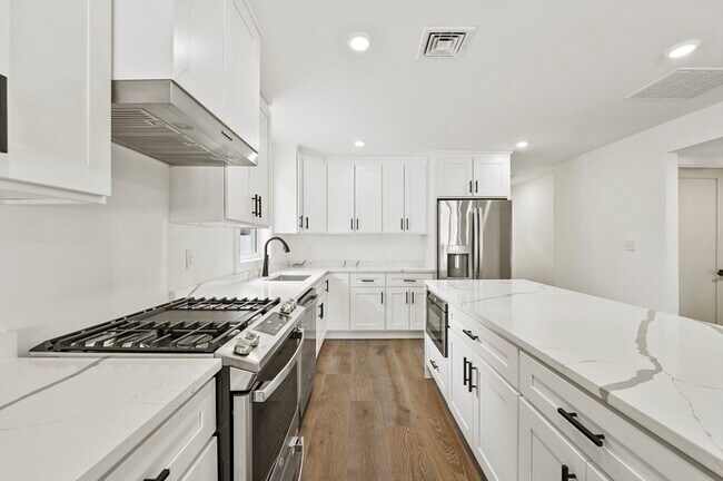 property at 17 Wellington Ave