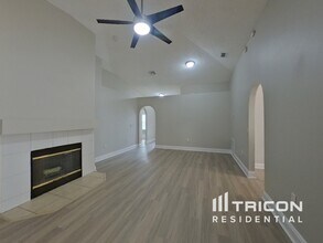 1656 Dartmouth Dr in Middleburg, FL - Building Photo - Building Photo