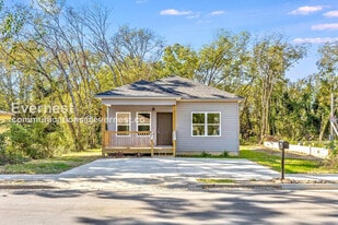 1617 Roanoke Ave in Chattanooga, TN - Building Photo