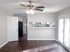 1577 Linksview Close in Stone Mountain, GA - Building Photo - Building Photo