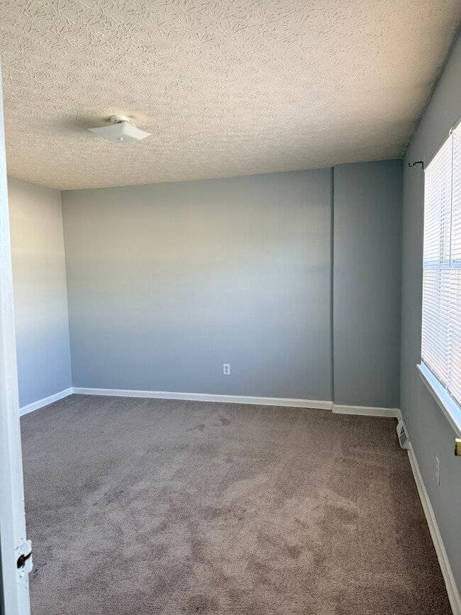 property at 24 Duiguid Dr