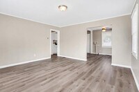 1390 Richard Rd photo'