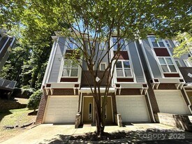 2504 Cranbrook Ln in Charlotte, NC - Building Photo