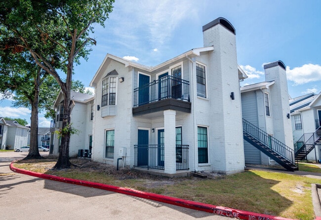 Green Tree Place in Houston, TX - Building Photo - Building Photo