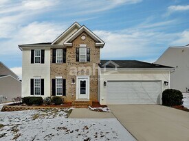 547 Rockbridge Dr in Kernersville, NC - Building Photo