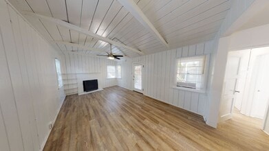 14651 Magnolia Blvd in Los Angeles, CA - Building Photo - Building Photo
