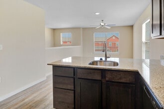 The Reserve at Chaffee Crossing Apartment ... in Fort Smith, AR - Building Photo - Building Photo