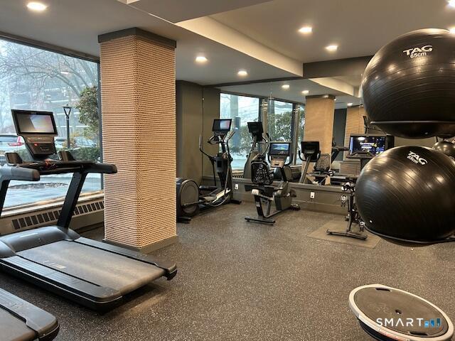 93 Morgan St in Stamford, CT - Building Photo