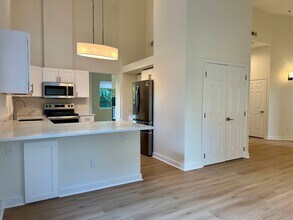 15917 67th Ln NE in Kenmore, WA - Building Photo - Building Photo