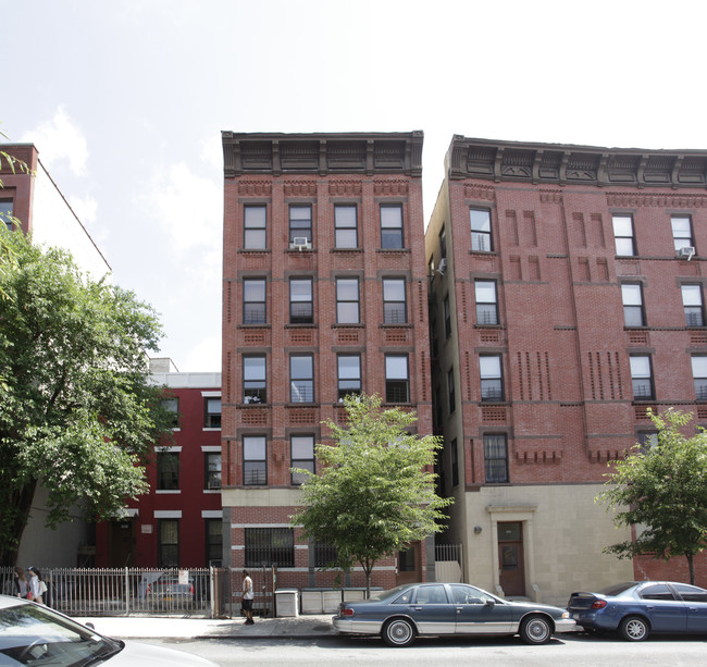 2295-2297 1st Ave in New York, NY - Building Photo - Building Photo